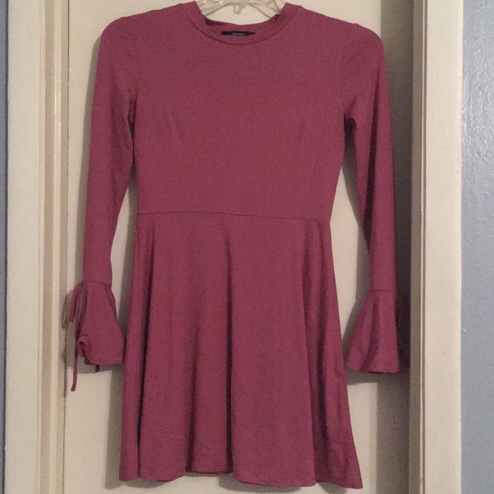 Forever 21 Flare Sleeve Skater Dress